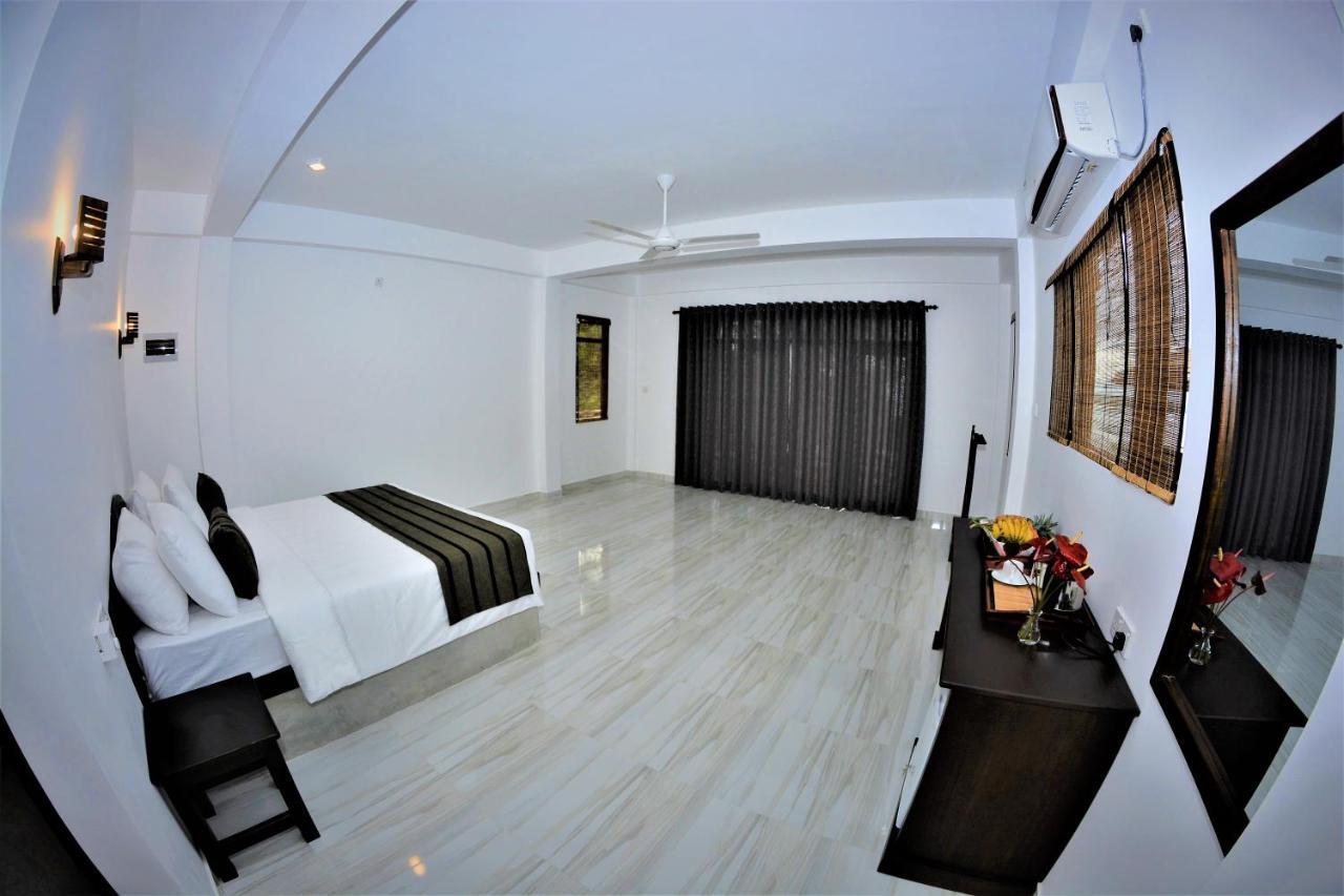 Ashansa Lagoon Resort Tangalle Esterno foto
